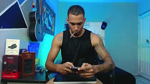 Snapshot of MagnusFrost chatting on 19, 6, 2026 MagnusFrost online show from 19, 6, 2026