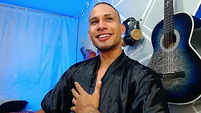 MagnusFrost online show from 14, 3, 2025