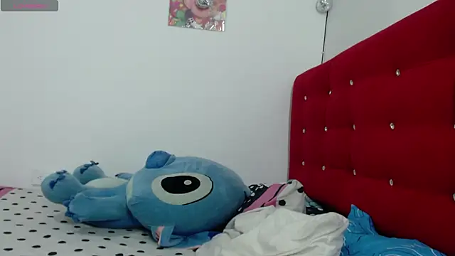 INDIAN HORNY1 online show from 18, 11, 2025