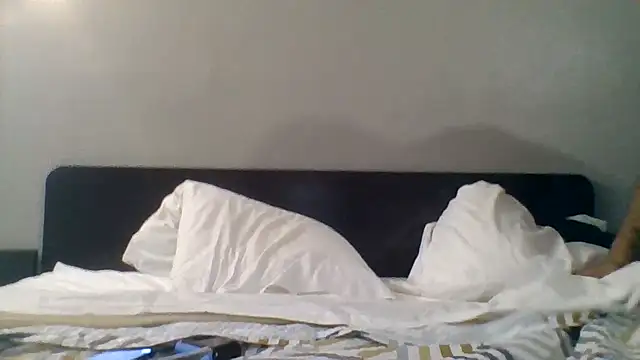 Snapshot of Houstonslong1 chatting on 16, 10, 2025 Houstonslong1 online show from 16, 10, 2025