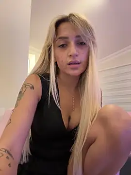 yaprakmericc online show from 28, 10, 2025