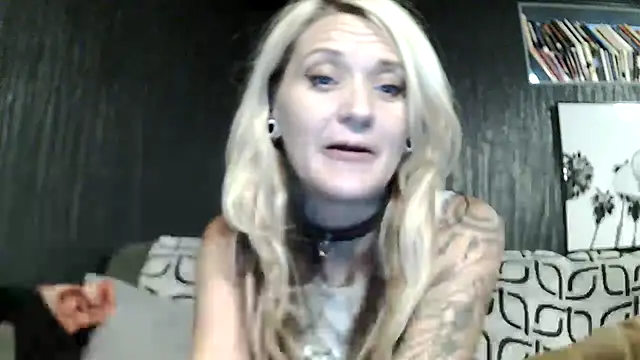 Candalicious online show from 19, 11, 2025