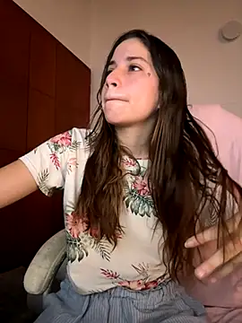 LynnSam  online show from 3, 11, 2025