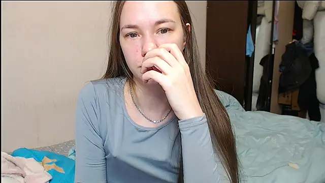 leila bambi  online show from 17, 2, 2025