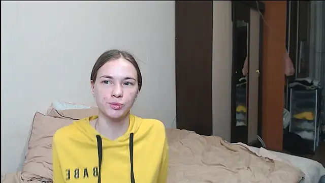 leila bambi  online show from 20, 3, 2025