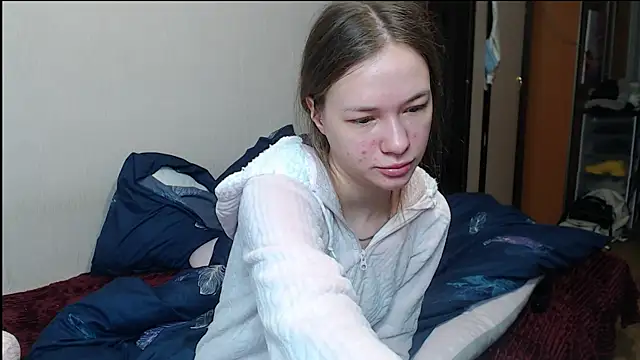 leila bambi  online show from 14, 3, 2025