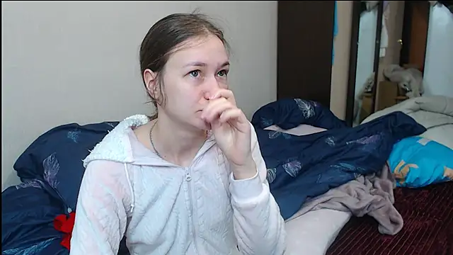 leila bambi  online show from 26, 2, 2025