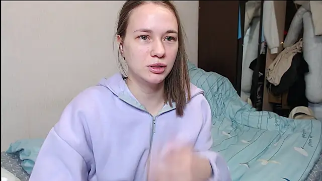 leila bambi  online show from 19, 2, 2025