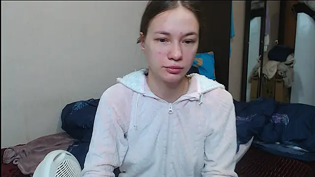 leila bambi  online show from 27, 2, 2025