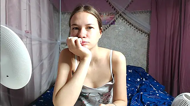 leila bambi  online show from 7, 11, 2025