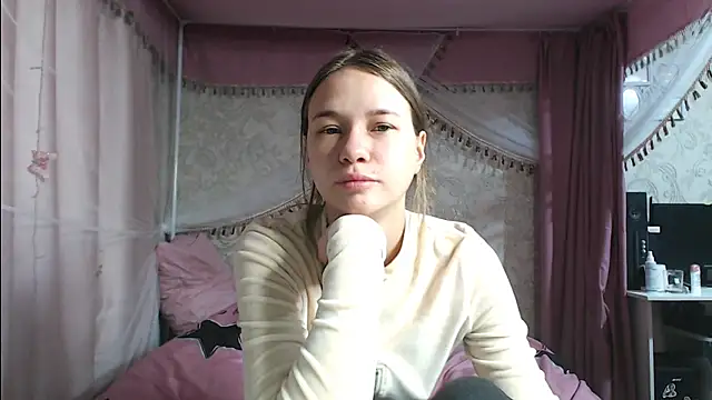 leila bambi  online show from 1, 12, 2025