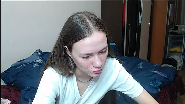 leila bambi  online show from 14, 3, 2025