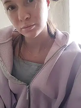 Snapshot of leila_bambi_ chatting on 13, 2, 2026 leila bambi online show from 13, 2, 2026