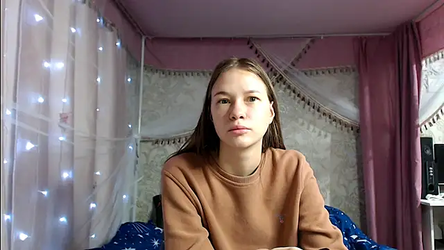 leila bambi  online show from 12, 11, 2025