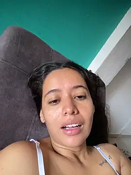 Snapshot of juliana_0796 chatting on 17, 5, 2026 juliana 0796 online show from 17, 5, 2026