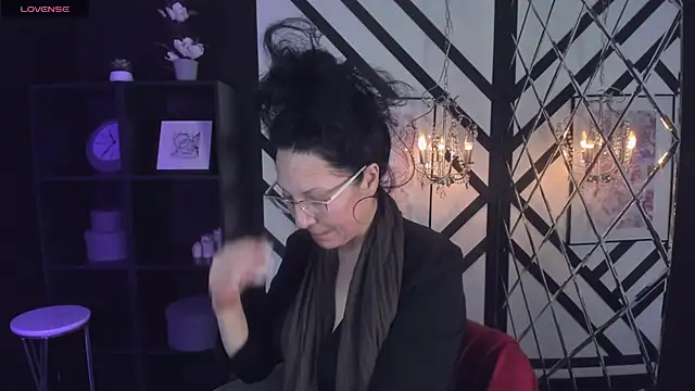 Anita Muse online show from 6, 3, 2025