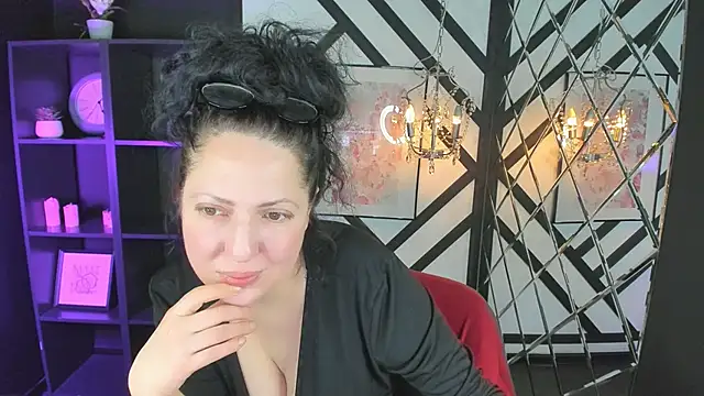 Anita Muse online show from 4, 12, 2025