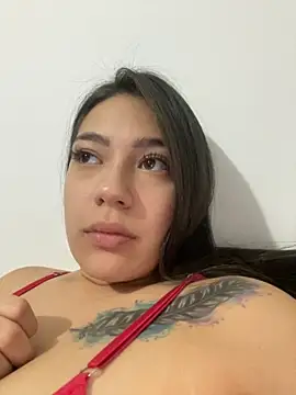 Latina vanessa online show from 24, 9, 2025