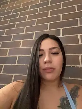 Latina vanessa online show from 19, 5, 2026