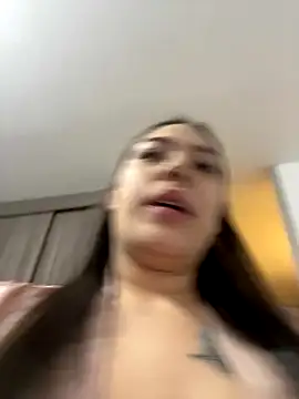 Latina vanessa online show from 14, 10, 2025