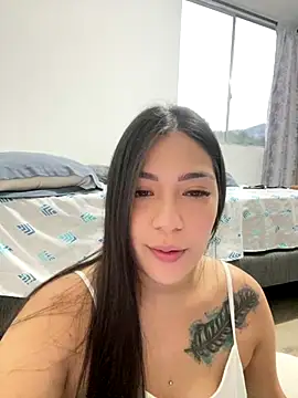 Latina vanessa online show from 21, 10, 2025