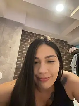 Latina vanessa online show from 6, 5, 2026