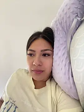 Latina vanessa online show from 9, 3, 2026