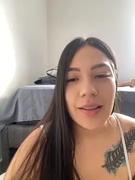 Latina vanessa online show from 17, 10, 2025