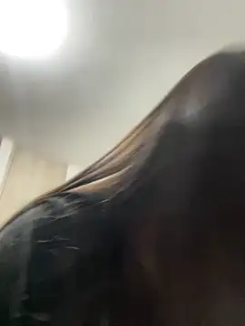 Latina vanessa online show from 30, 10, 2025