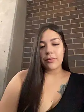 Latina vanessa online show from 6, 5, 2026