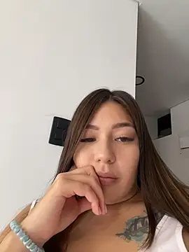 Snapshot of Latina_vanessa chatting on 17, 6, 2026 Latina vanessa online show from 17, 6, 2026