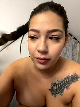 Latina vanessa online show from 16, 9, 2025