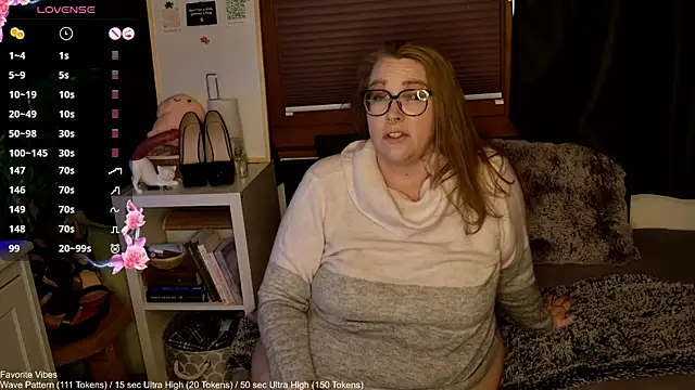 Big Beautiful MILF online show from 17, 12, 2025