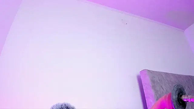 Leticia brownn1 online show from 25, 5, 2026