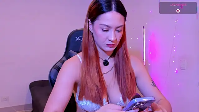 Snapshot of Amypond__ chatting on 4, 2, 2026 Amypond online show from 4, 2, 2026