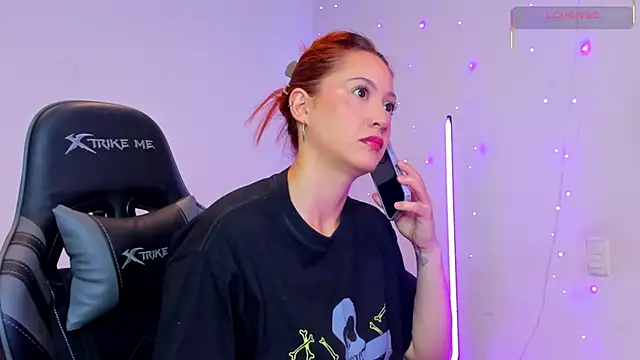 Snapshot of Amypond__ chatting on 12, 2, 2026 Amypond online show from 12, 2, 2026