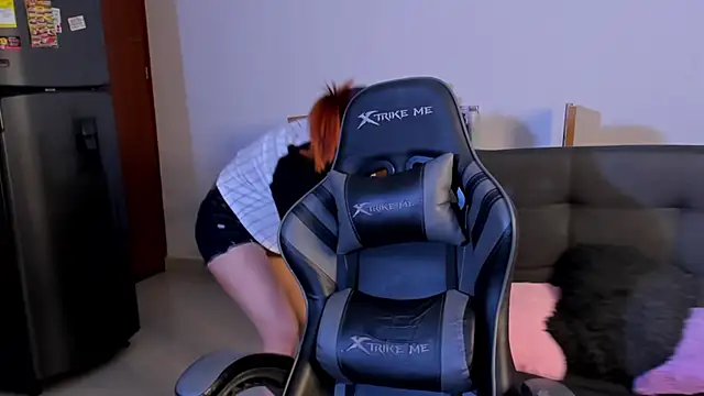 Amypond   online show from 4, 4, 2026