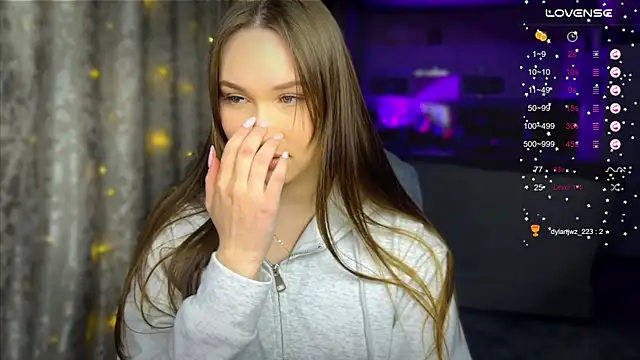 Snapshot of ChloeMillerMeow chatting on 16, 9, 2025 ChloeMillerMeow online show from 16, 9, 2025