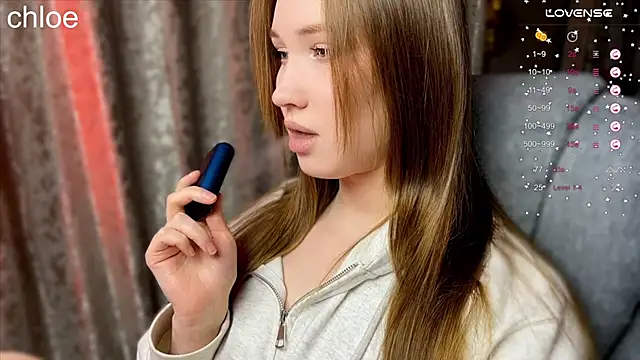 Snapshot of ChloeMillerMeow chatting on 22, 11, 2025 ChloeMillerMeow online show from 22, 11, 2025