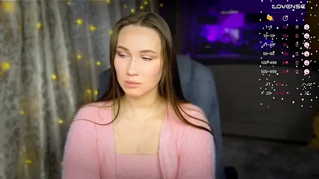 Snapshot of ChloeMillerMeow chatting on 8, 9, 2025 ChloeMillerMeow online show from 8, 9, 2025