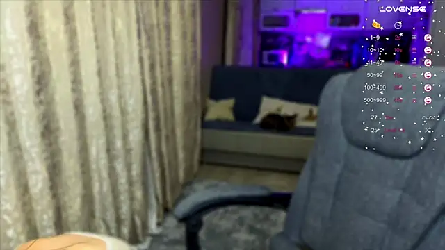 Snapshot of ChloeMillerMeow chatting on 21, 9, 2025 ChloeMillerMeow online show from 21, 9, 2025