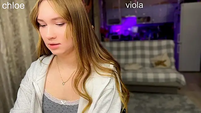 Snapshot of ChloeMillerMeow chatting on 24, 10, 2025 ChloeMillerMeow online show from 24, 10, 2025