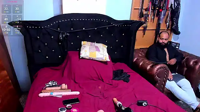 Snapshot of August-Sophie chatting on 25, 11, 2025 August-Sophie online show from 25, 11, 2025