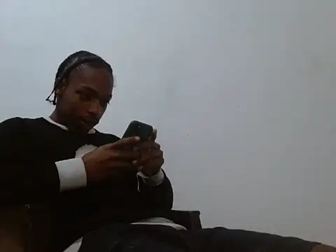 Larry-n-clouds online show from 10, 2, 2026