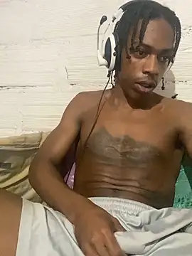 Larry-n-clouds online show from 26, 11, 2025