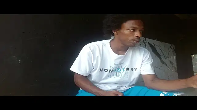 Larry-n-clouds online show from 31, 7, 2026