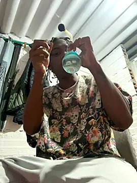 Larry-n-clouds online show from 25, 11, 2025