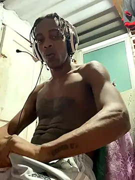 Larry-n-clouds online show from 23, 11, 2025