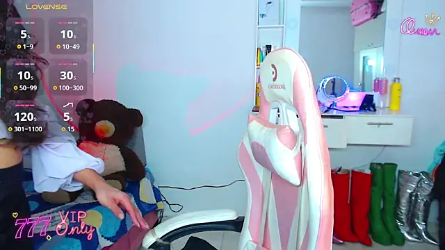 camila hootie online show from 6, 4, 2026