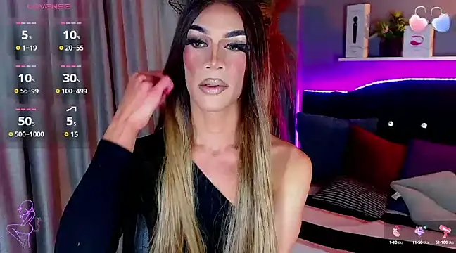 camila hootie online show from 3, 3, 2025